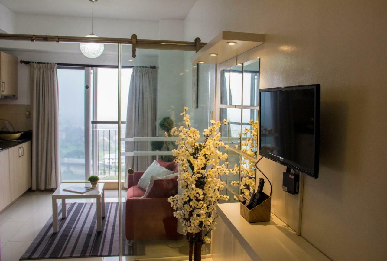 Smdc Wind Residences Tagaytay With Balcony 19Th Floor Tagaytay City Buitenkant foto