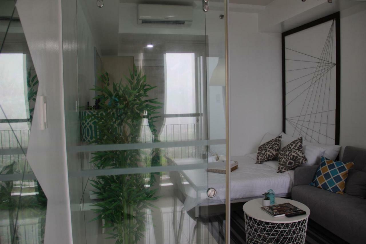 Smdc Wind Residences Tagaytay With Balcony 19Th Floor Tagaytay City Buitenkant foto