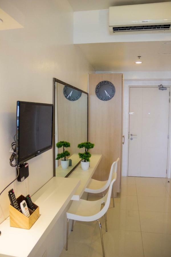 Smdc Wind Residences Tagaytay With Balcony 19Th Floor Tagaytay City Buitenkant foto