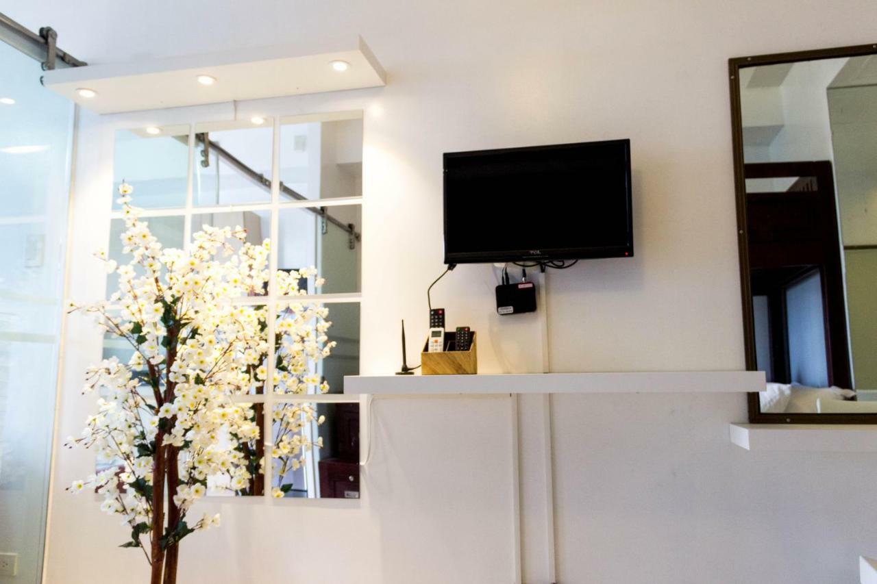 Smdc Wind Residences Tagaytay With Balcony 19Th Floor Tagaytay City Buitenkant foto