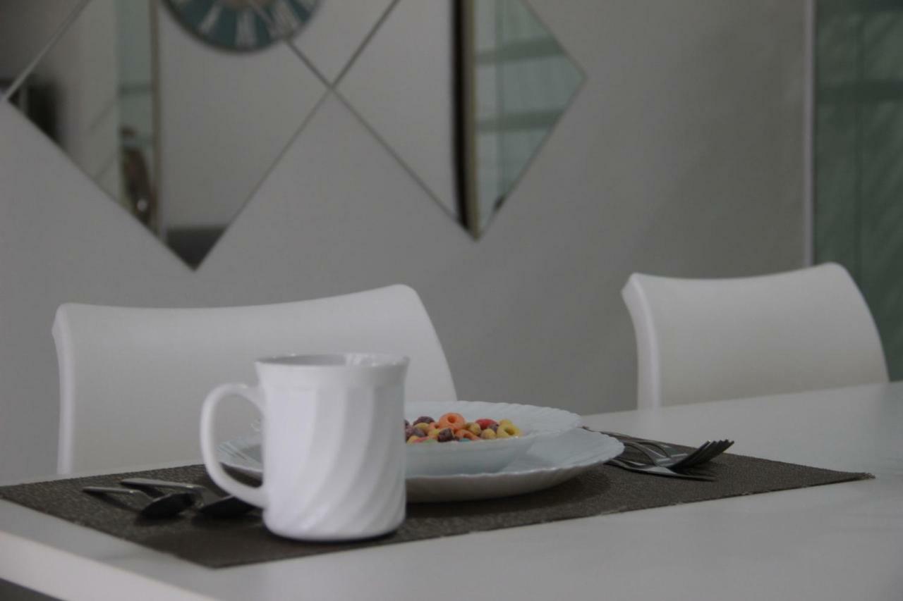 Smdc Wind Residences Tagaytay With Balcony 19Th Floor Tagaytay City Buitenkant foto